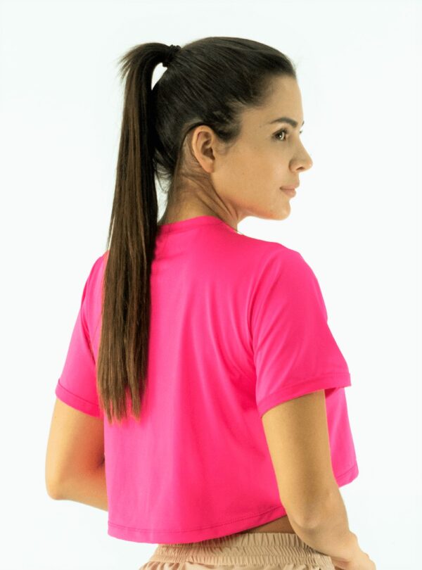 CROP TOP TELA FRIA MAGENTA - Imagen 2